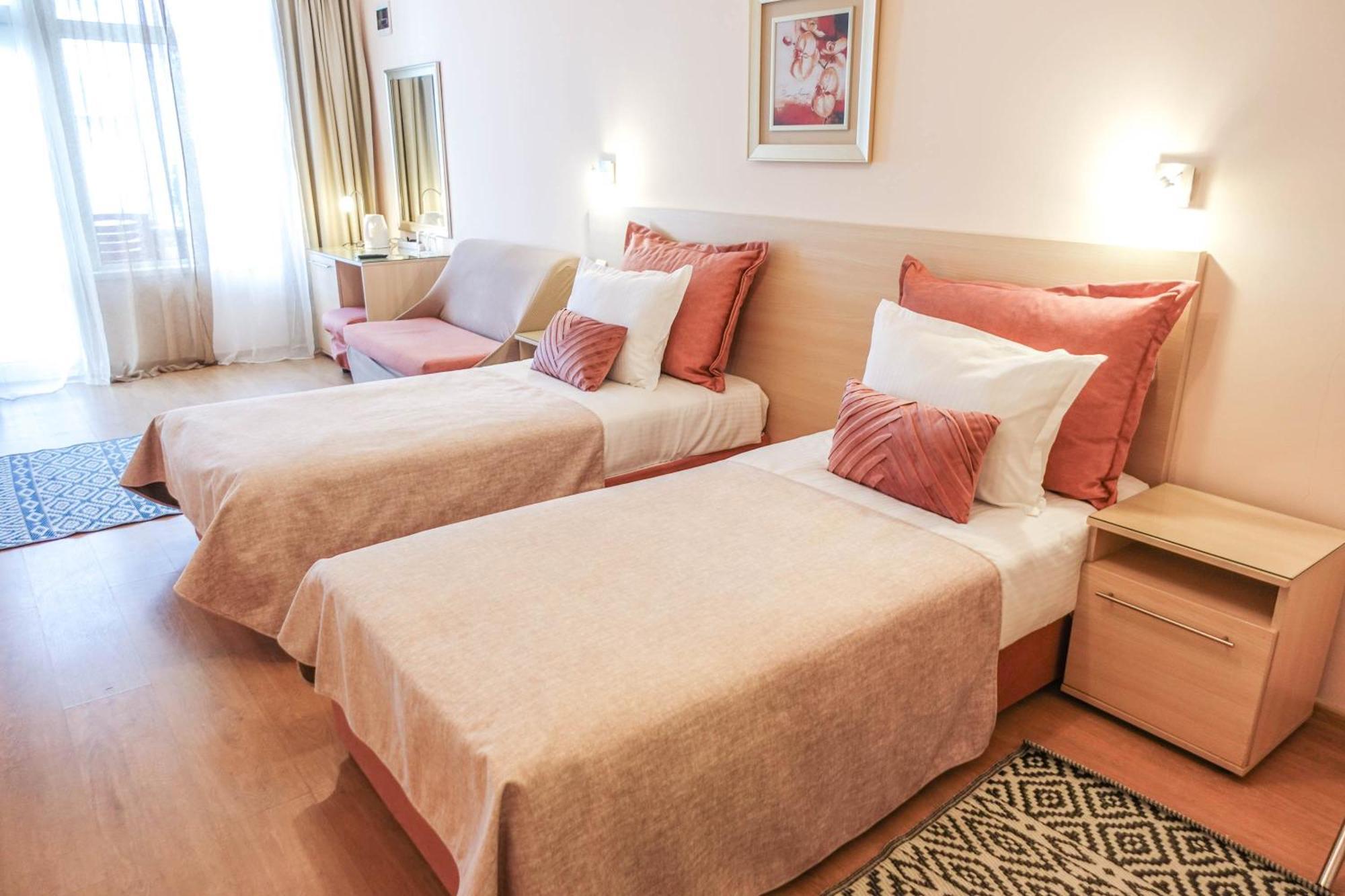 Hotel Acropolis Varna Bagian luar foto