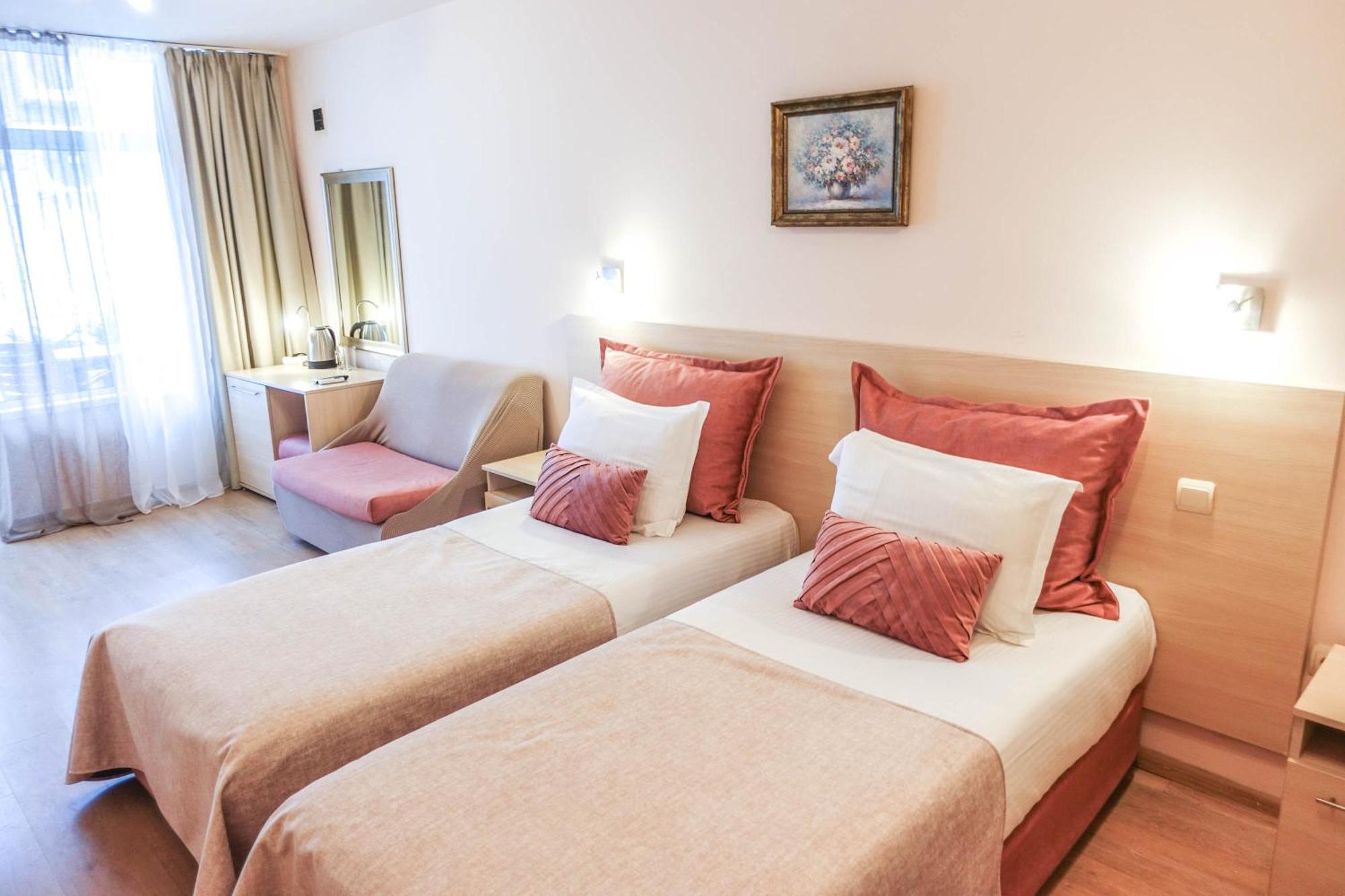 Hotel Acropolis Varna Bagian luar foto