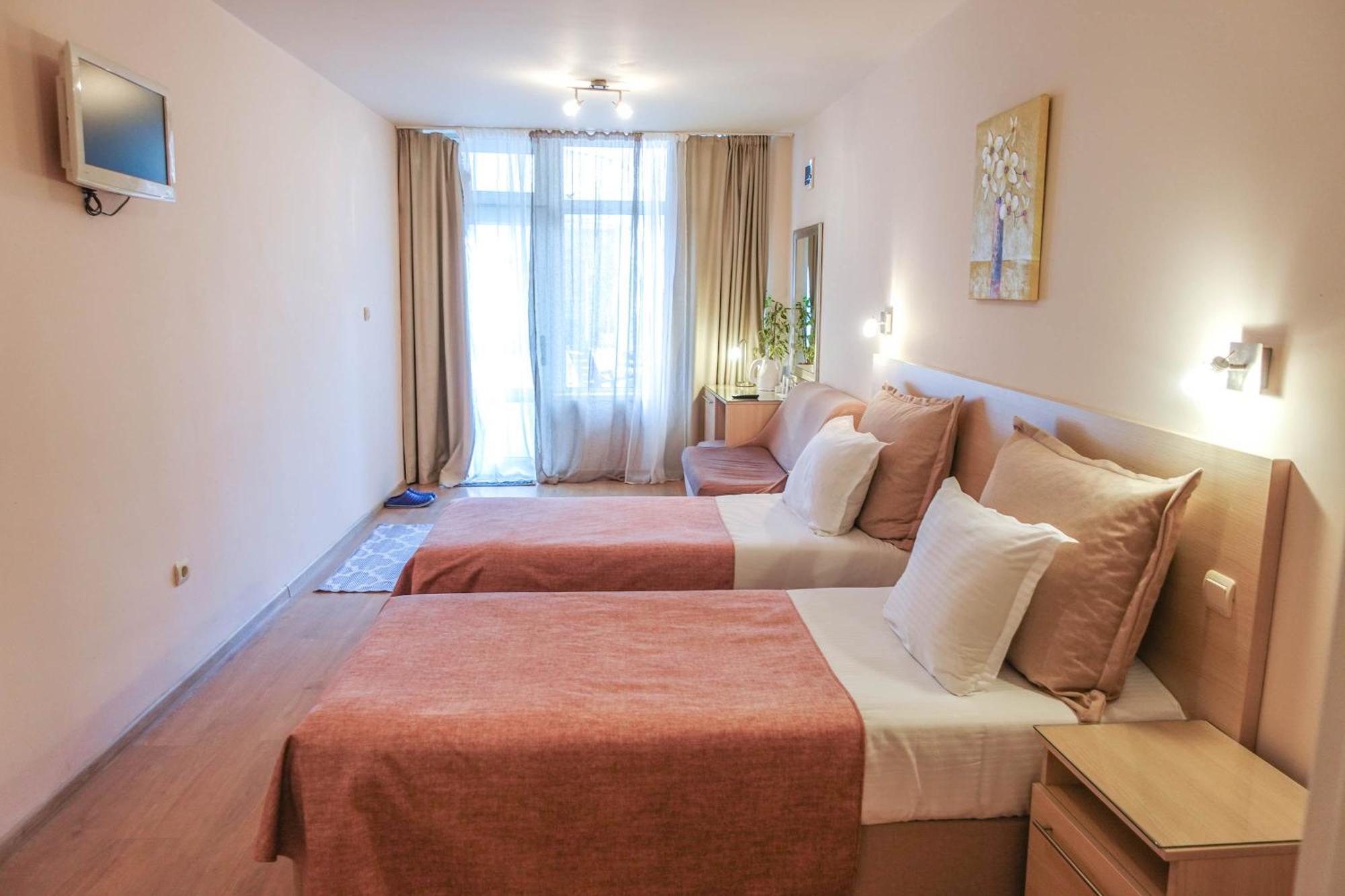 Hotel Acropolis Varna Bagian luar foto